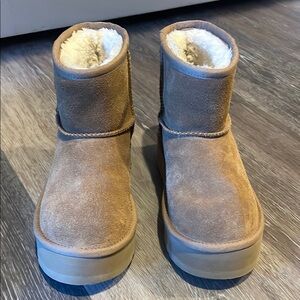 UGG Kids Chestnut Classic Ultra Mini Platform Boots